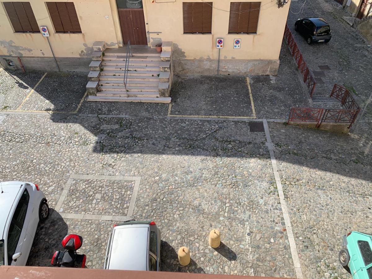 Al Castello Apartment Fiumefreddo Bruzio Exterior photo